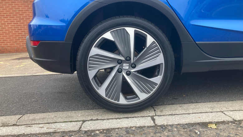 SEAT Arona 1.0 TSI 110 FR Sport 5dr Petrol Hatchback